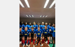 Les nouveaux maillots d'échauffements de la R1 sont là