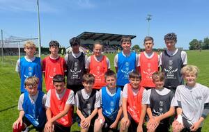 Rumiserv réalise un nouveau jeu de chasubles pour les U14