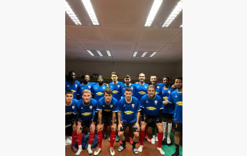 Les nouveaux maillots d'échauffements de la R1 sont là